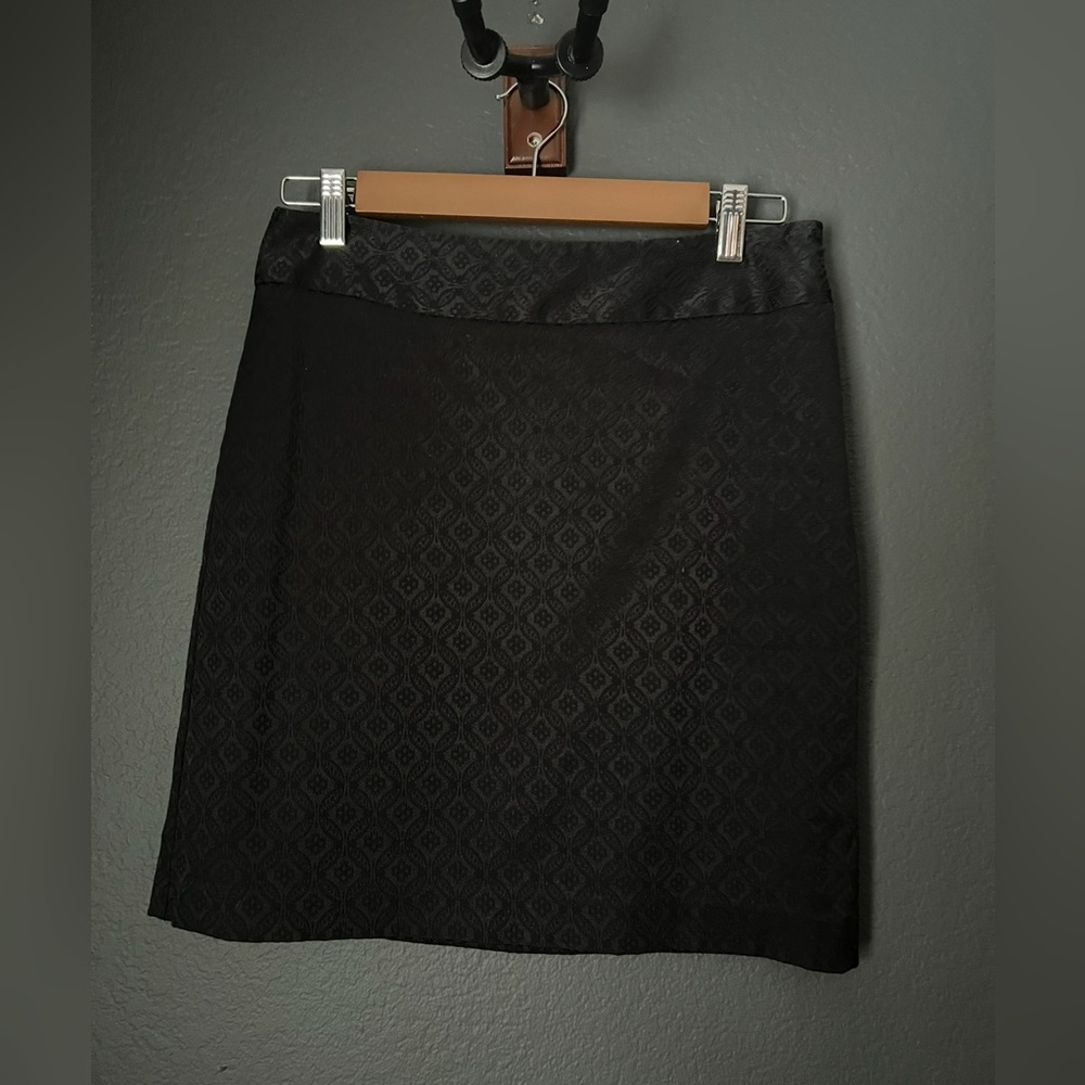 Banana Republic Black Textured Pencil Skirt